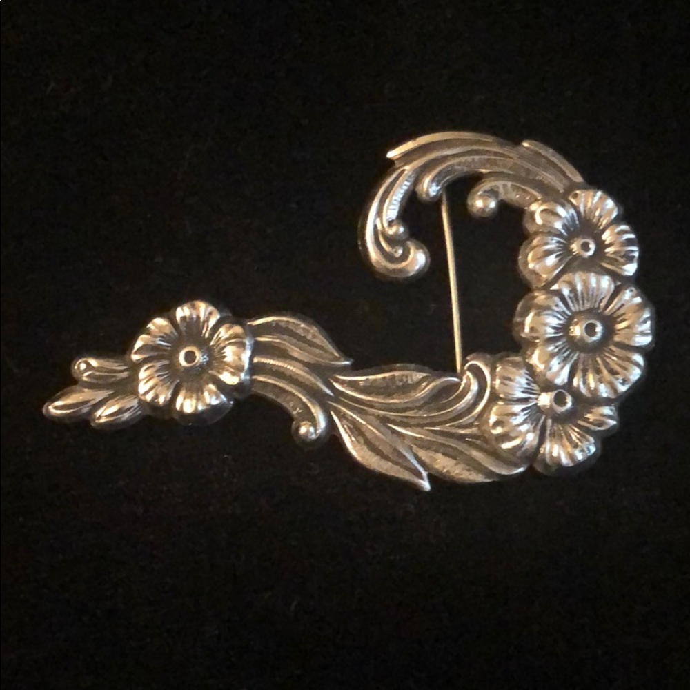 Flower Swirl Brooch